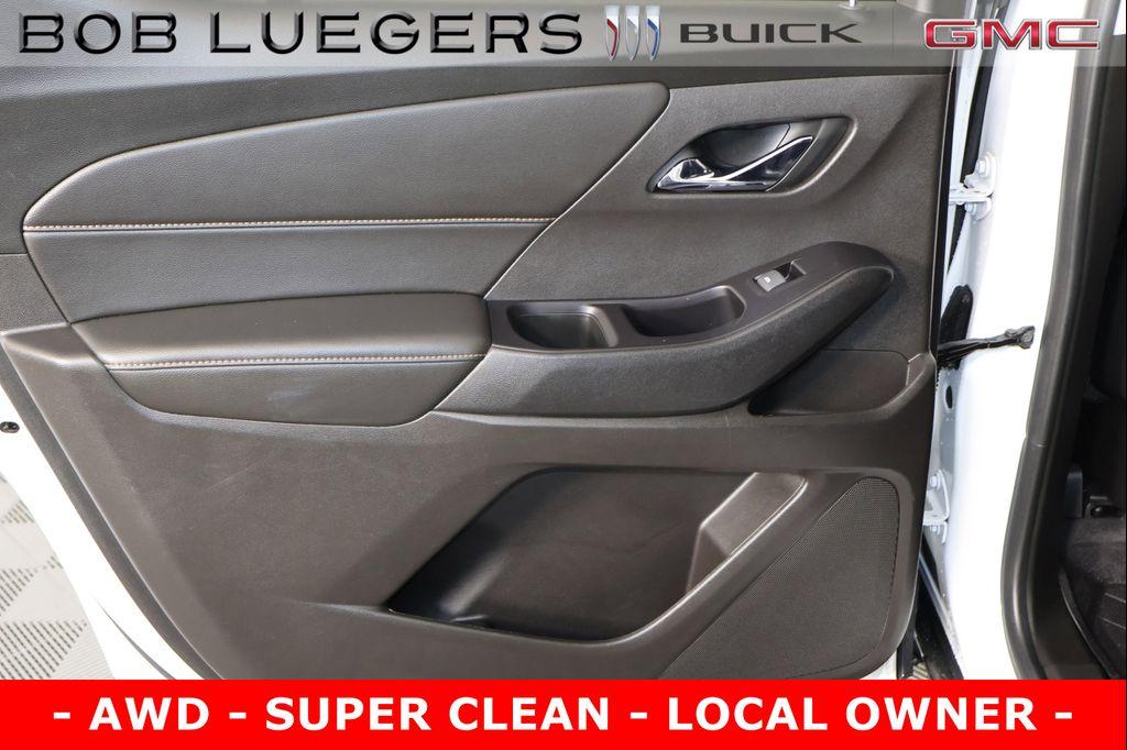 used 2019 Chevrolet Traverse car, priced at $19,989