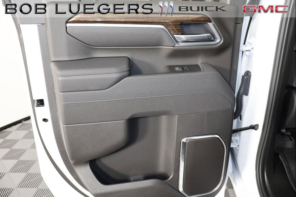 new 2026 GMC Sierra 2500 car, priced at $65,311