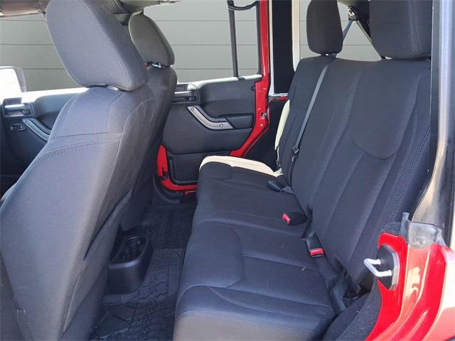 used 2015 Jeep Wrangler Unlimited car, priced at $16,514