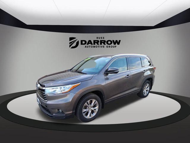 used 2015 Toyota Highlander car, priced at $21,790