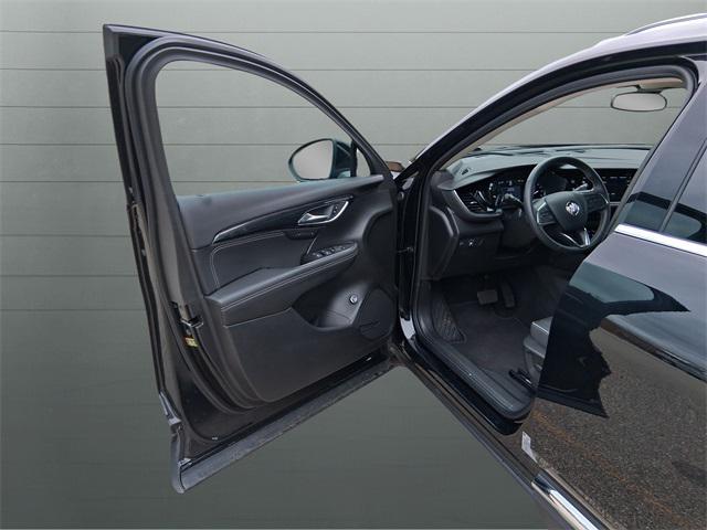 used 2023 Buick Envision car, priced at $31,013