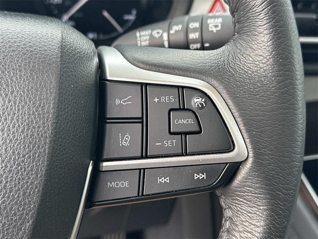 used 2023 Toyota Sienna car, priced at $45,750