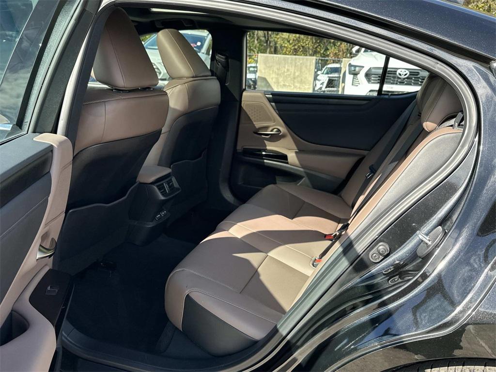used 2024 Lexus ES 350 car, priced at $35,500