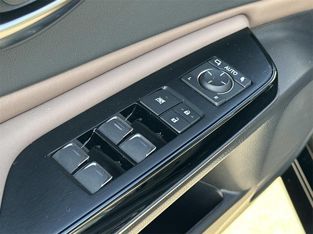 used 2024 Lexus ES 350 car, priced at $35,500