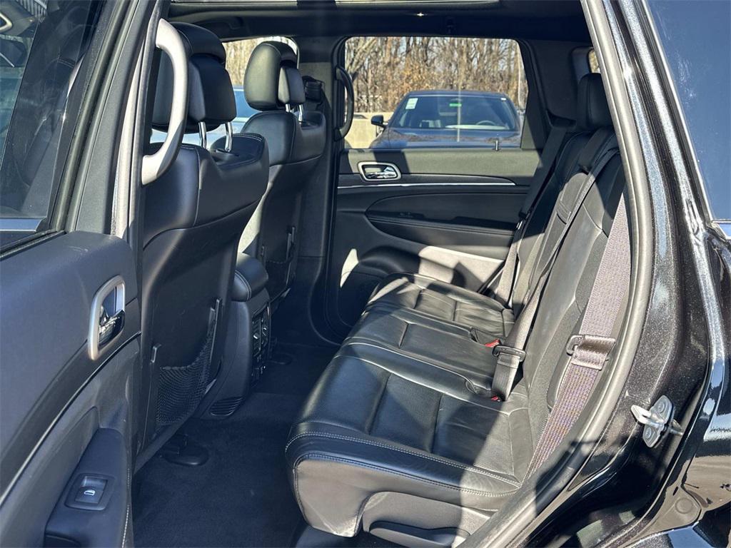 used 2016 Jeep Grand Cherokee car, priced at $16,000
