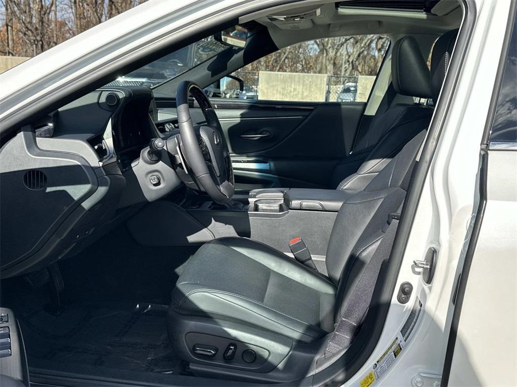 used 2021 Lexus ES 350 car, priced at $36,750