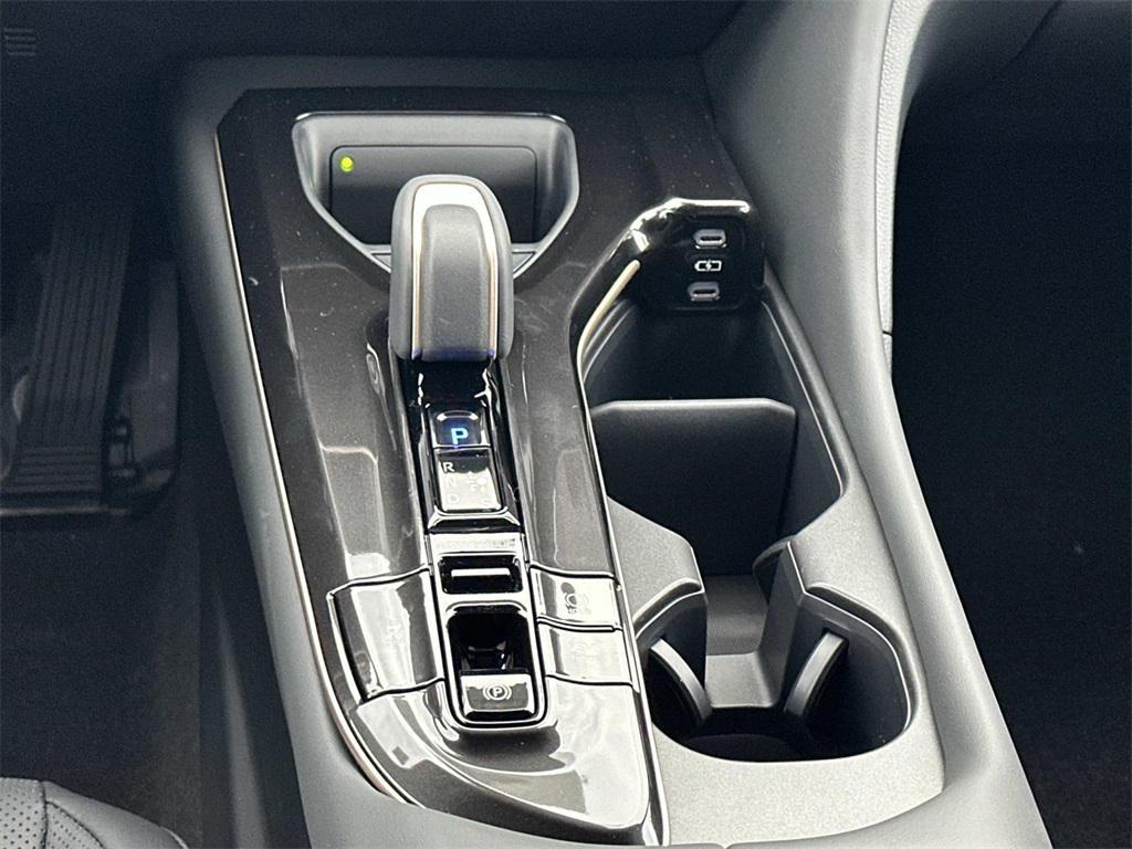 new 2025 Toyota Crown Signia car, priced at $46,210