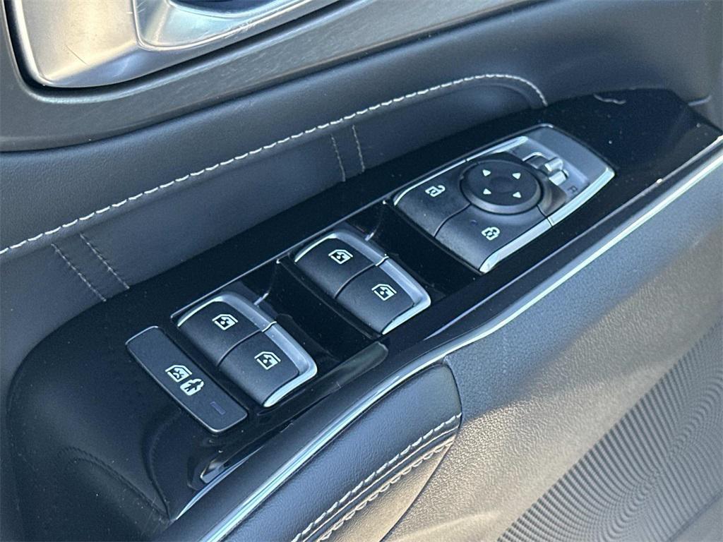 used 2022 Kia Sorento car, priced at $27,000