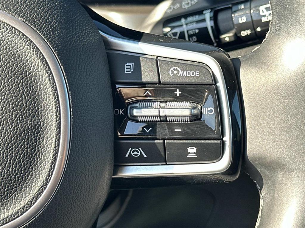 used 2022 Kia Sorento car, priced at $27,000