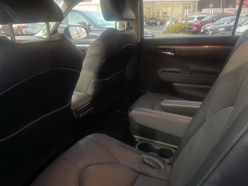 used 2023 Toyota Highlander car, priced at $44,750