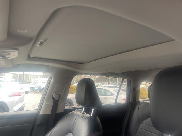used 2022 Toyota Highlander car, priced at $33,900