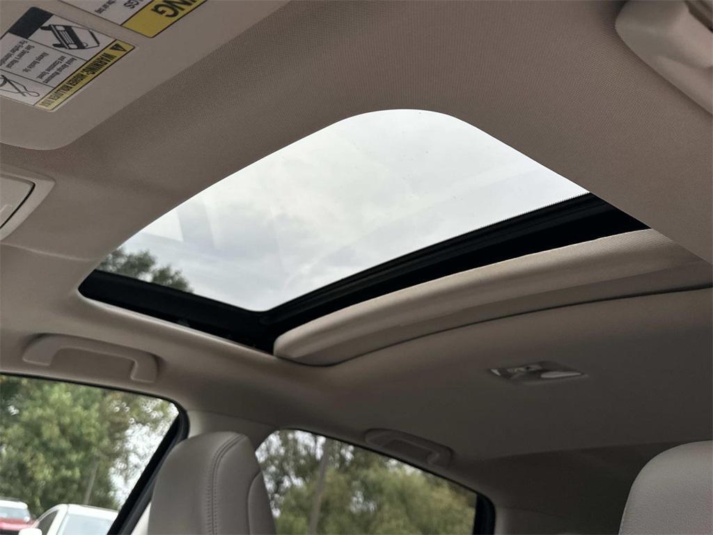 used 2014 Honda CR-V car, priced at $15,500