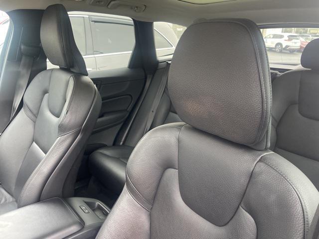 used 2023 Volvo XC60 car, priced at $34,500