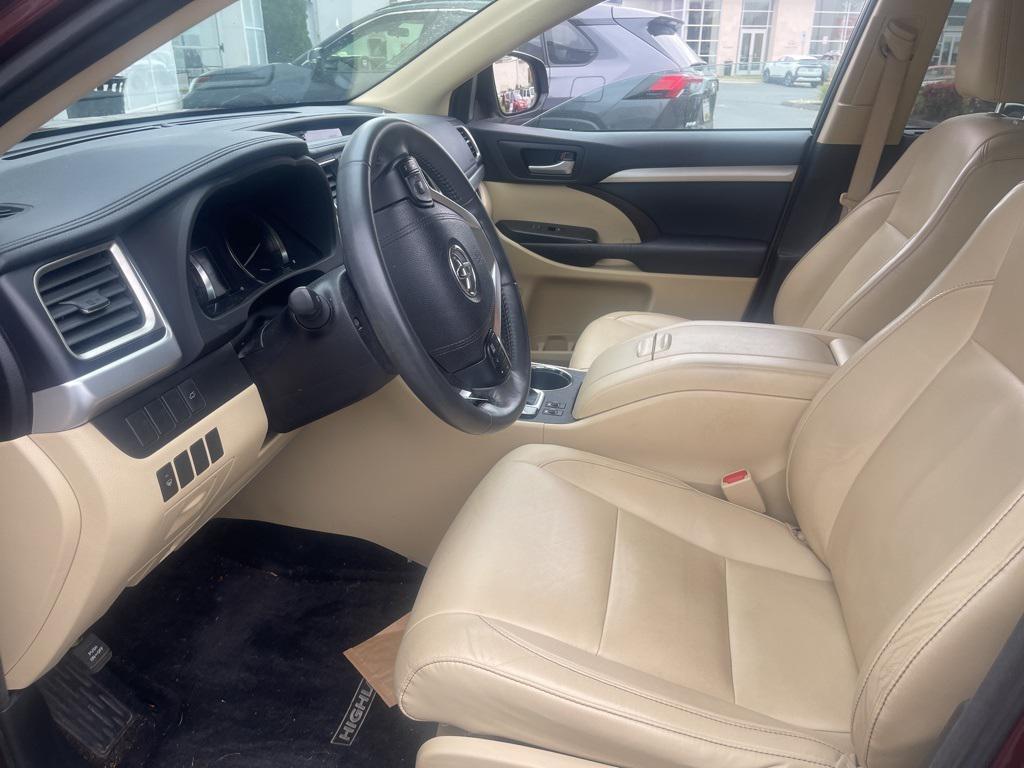 used 2015 Toyota Highlander car, priced at $23,000