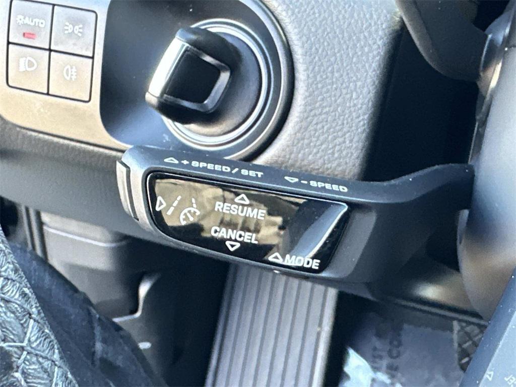 used 2022 Porsche Cayenne car, priced at $53,500