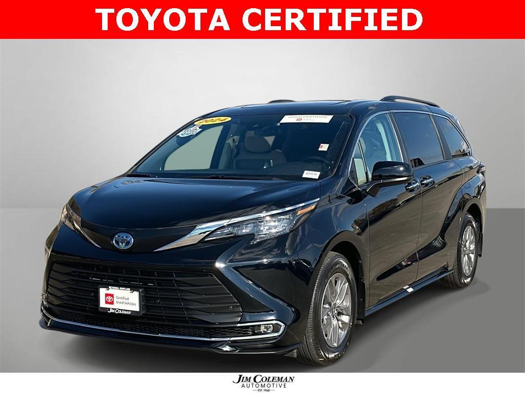 used 2024 Toyota Sienna car, priced at $43,000
