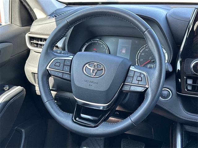 used 2021 Toyota Highlander car, priced at $30,000