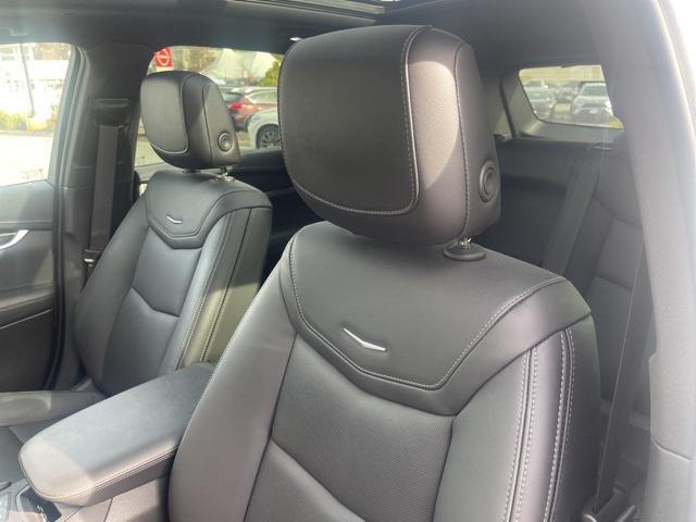 used 2022 Cadillac XT5 car, priced at $36,500