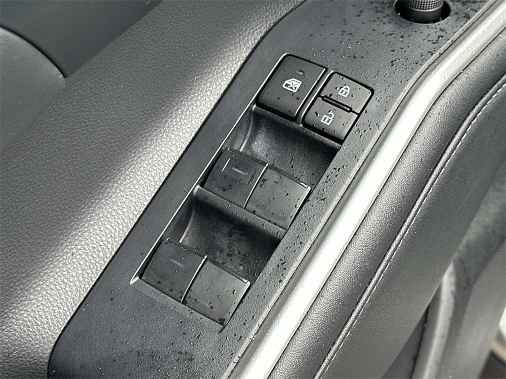 used 2023 Toyota Highlander car, priced at $39,500
