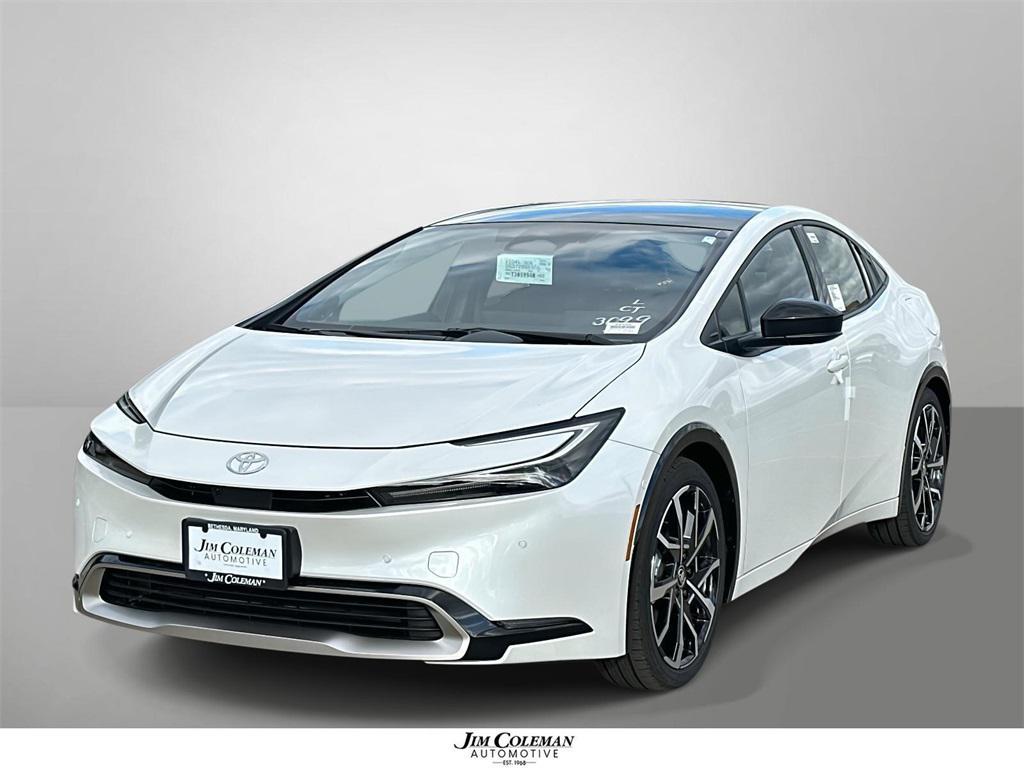 new 2026 Toyota Prius Plug-In Hybrid car, priced at $44,704