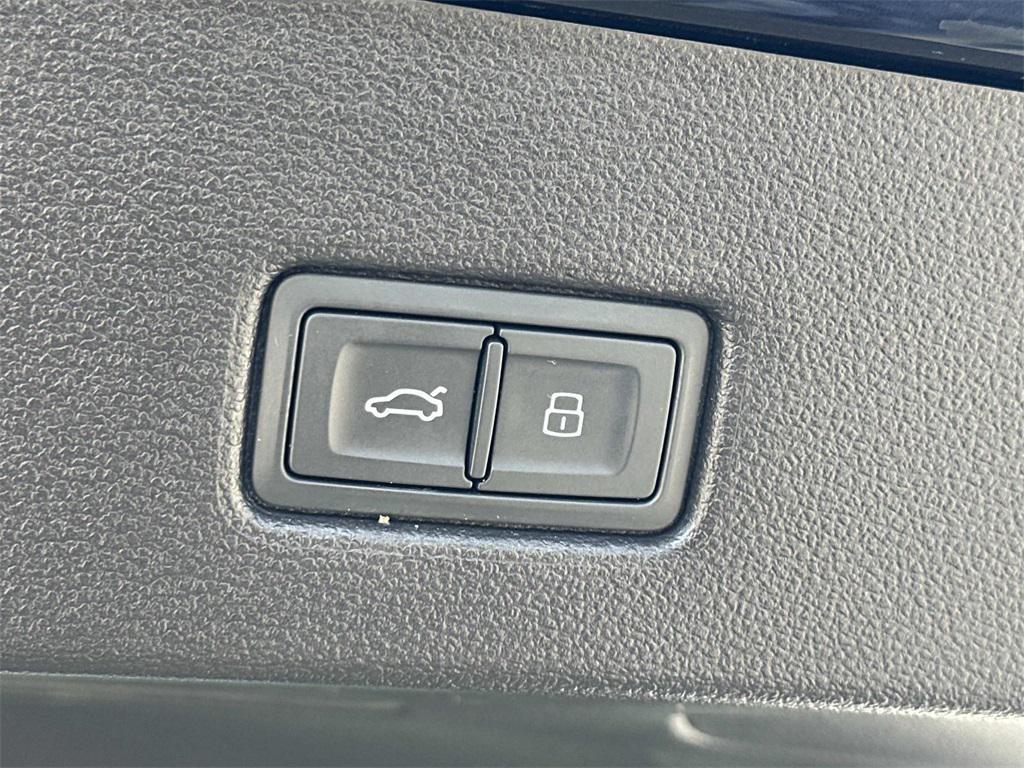 used 2022 Audi A7 car, priced at $51,500