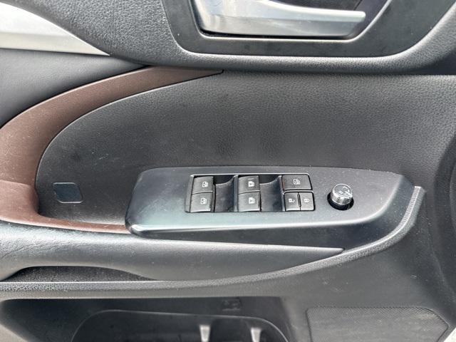 used 2018 Toyota Highlander car, priced at $25,000