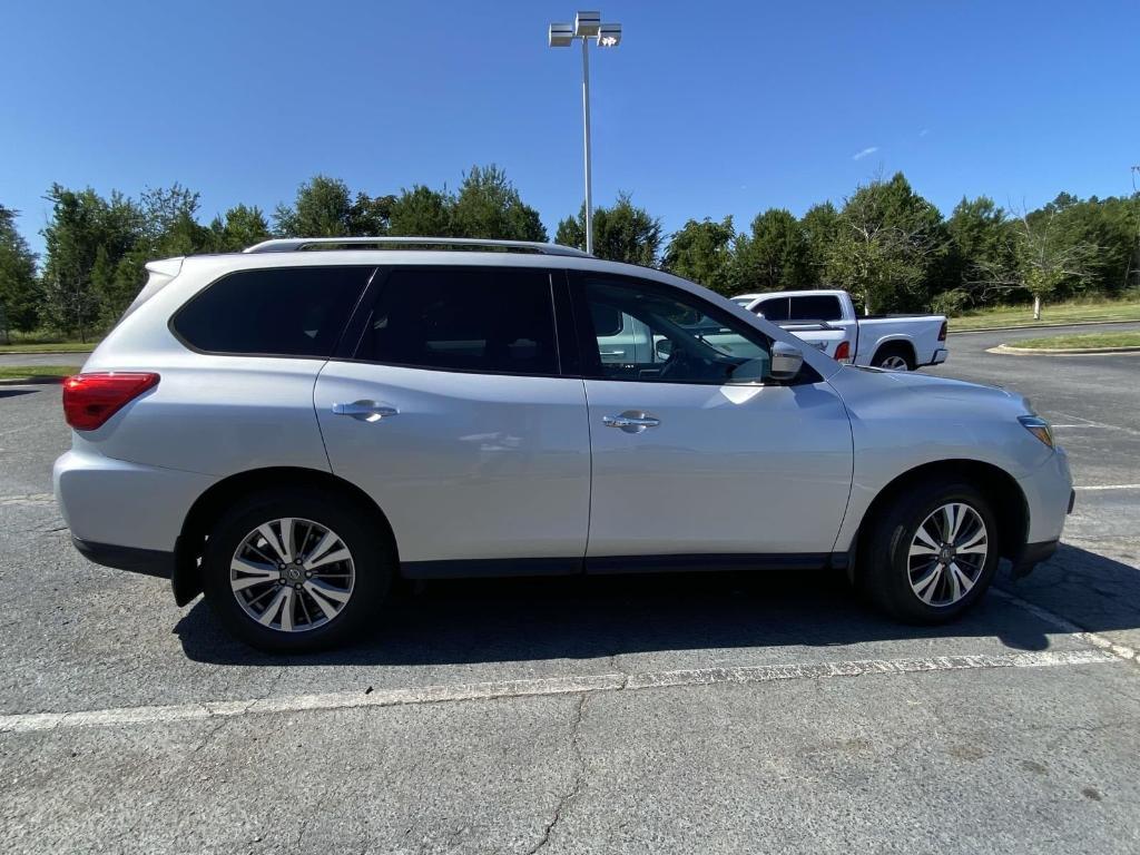 used 2019 Nissan Pathfinder car