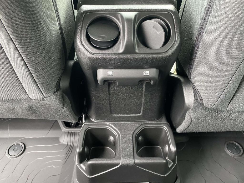 new 2025 Jeep Wrangler car, priced at $47,045