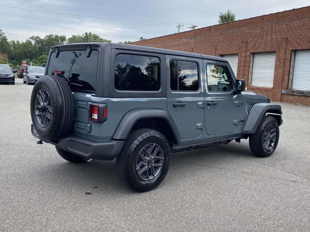 new 2025 Jeep Wrangler car, priced at $47,045