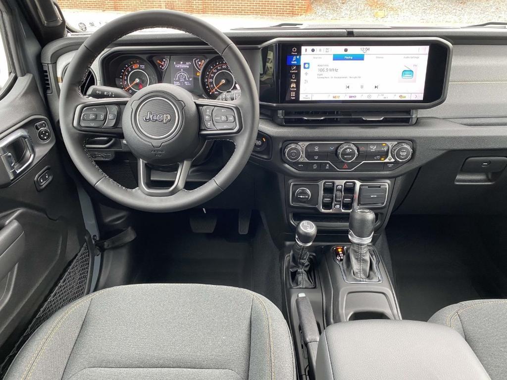 new 2025 Jeep Wrangler car, priced at $47,045