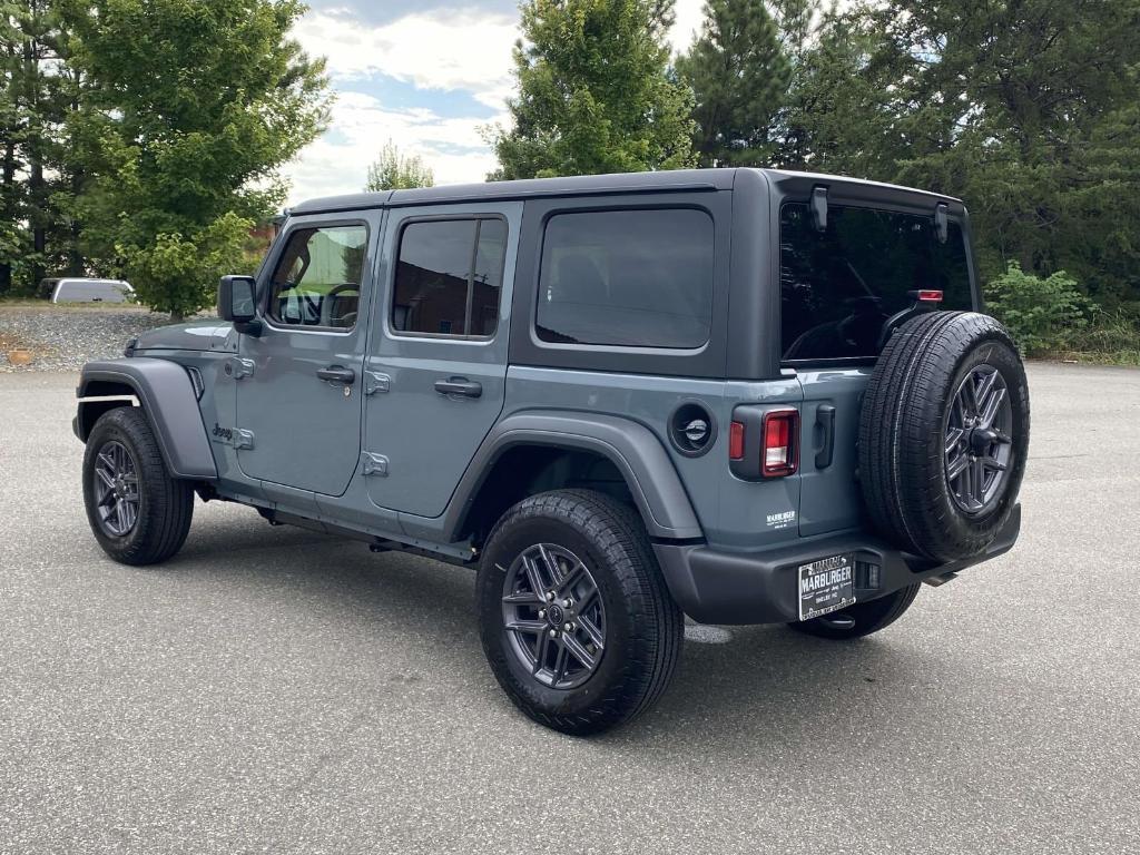 new 2025 Jeep Wrangler car, priced at $47,045