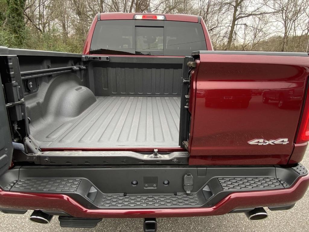 new 2025 Ram 1500 car, priced at $62,291
