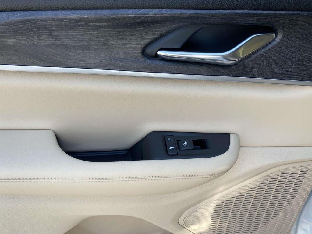 new 2025 Jeep Grand Cherokee car, priced at $43,700