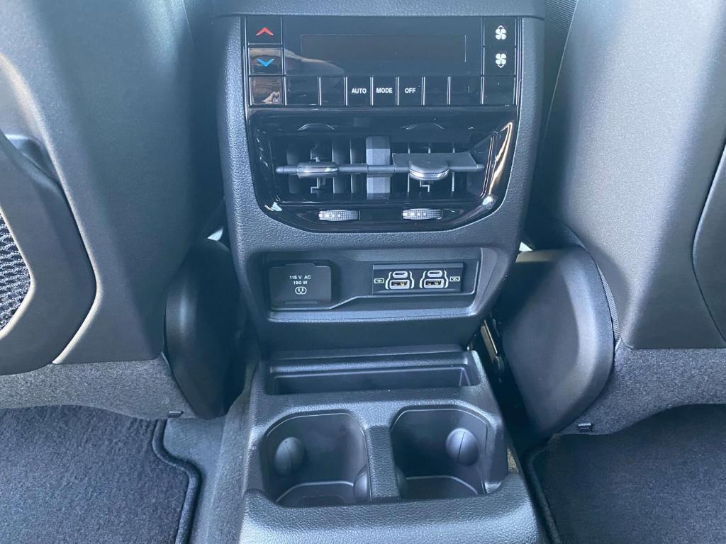 new 2025 Jeep Grand Cherokee L car, priced at $46,462