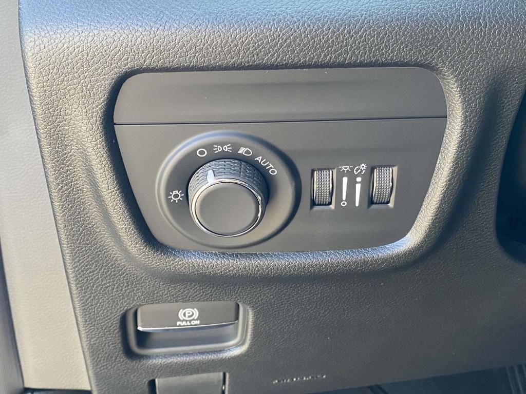 new 2025 Jeep Grand Cherokee L car, priced at $46,462
