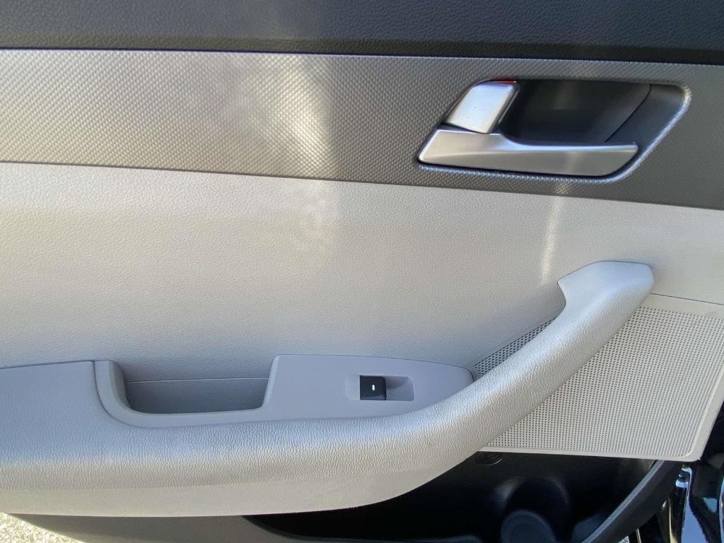 used 2016 Hyundai Sonata car