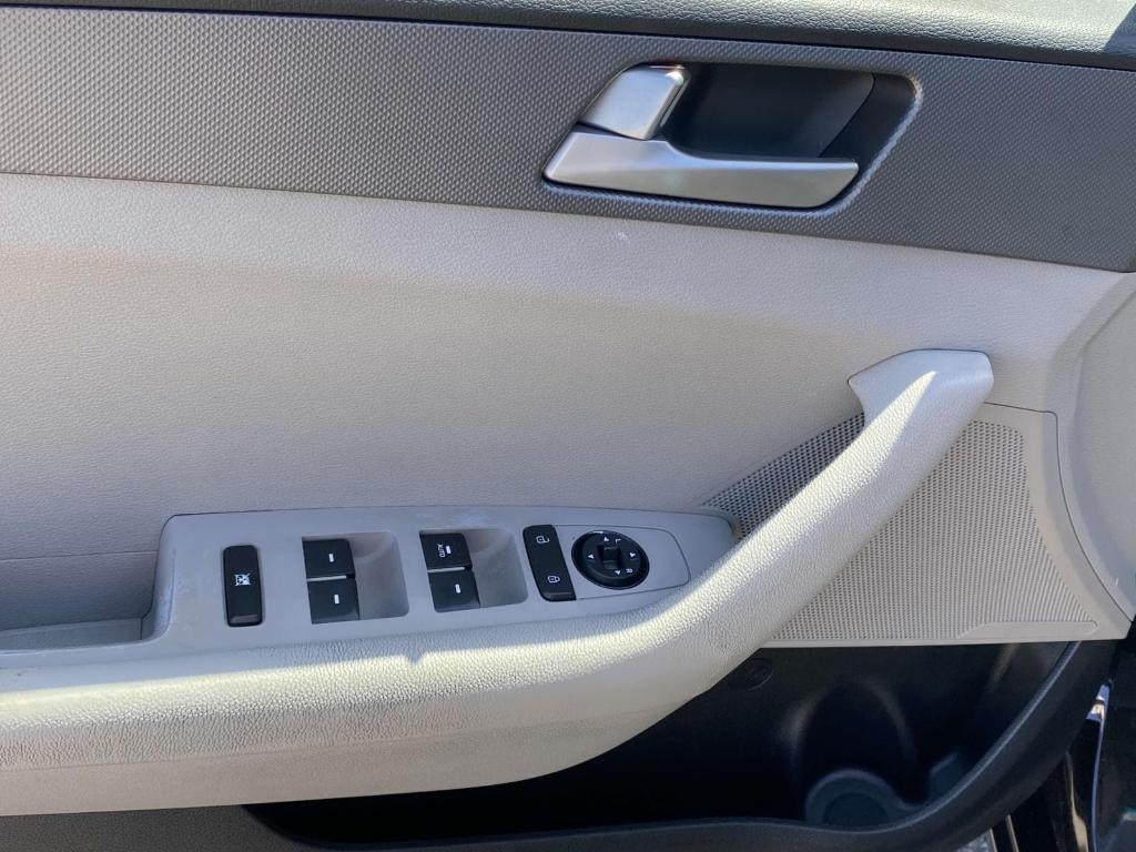 used 2016 Hyundai Sonata car