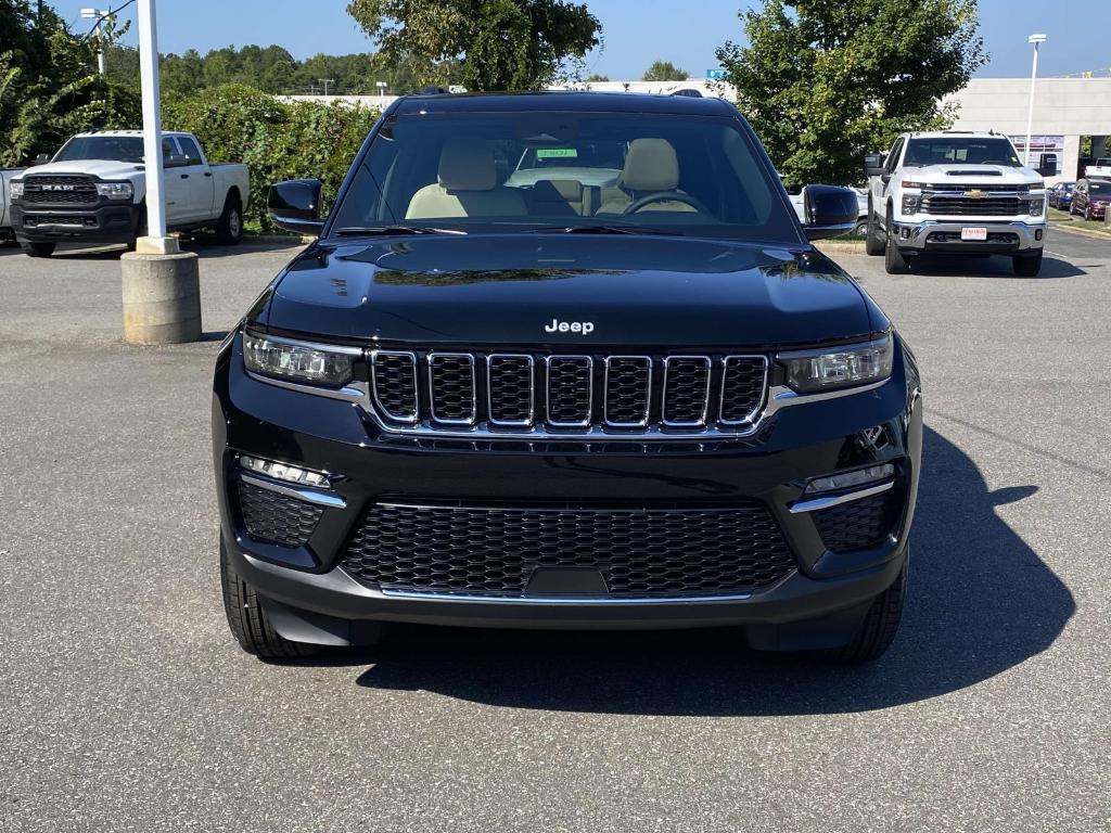 new 2025 Jeep Grand Cherokee car, priced at $44,260