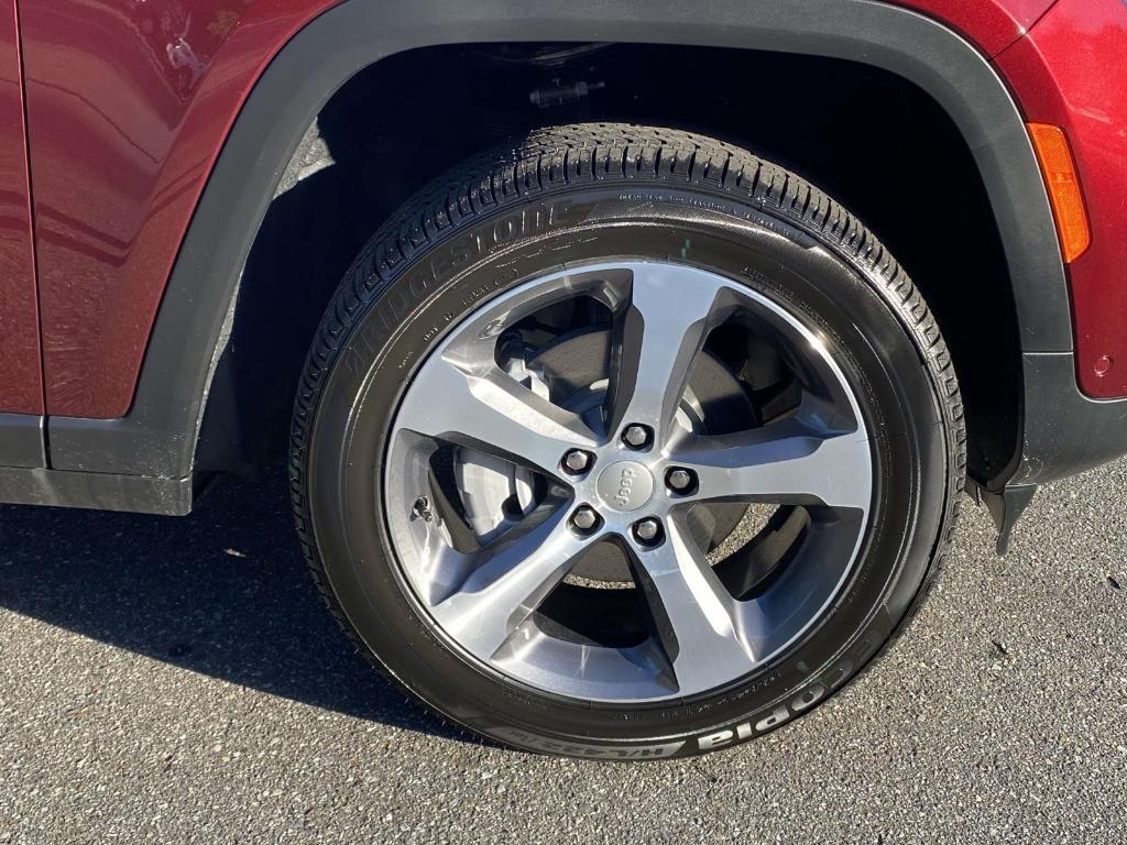 new 2025 Jeep Grand Cherokee car, priced at $49,977