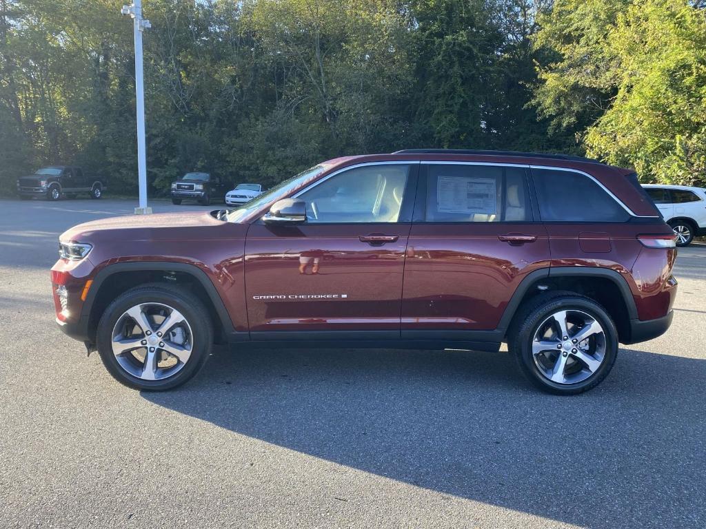 new 2025 Jeep Grand Cherokee car, priced at $49,977