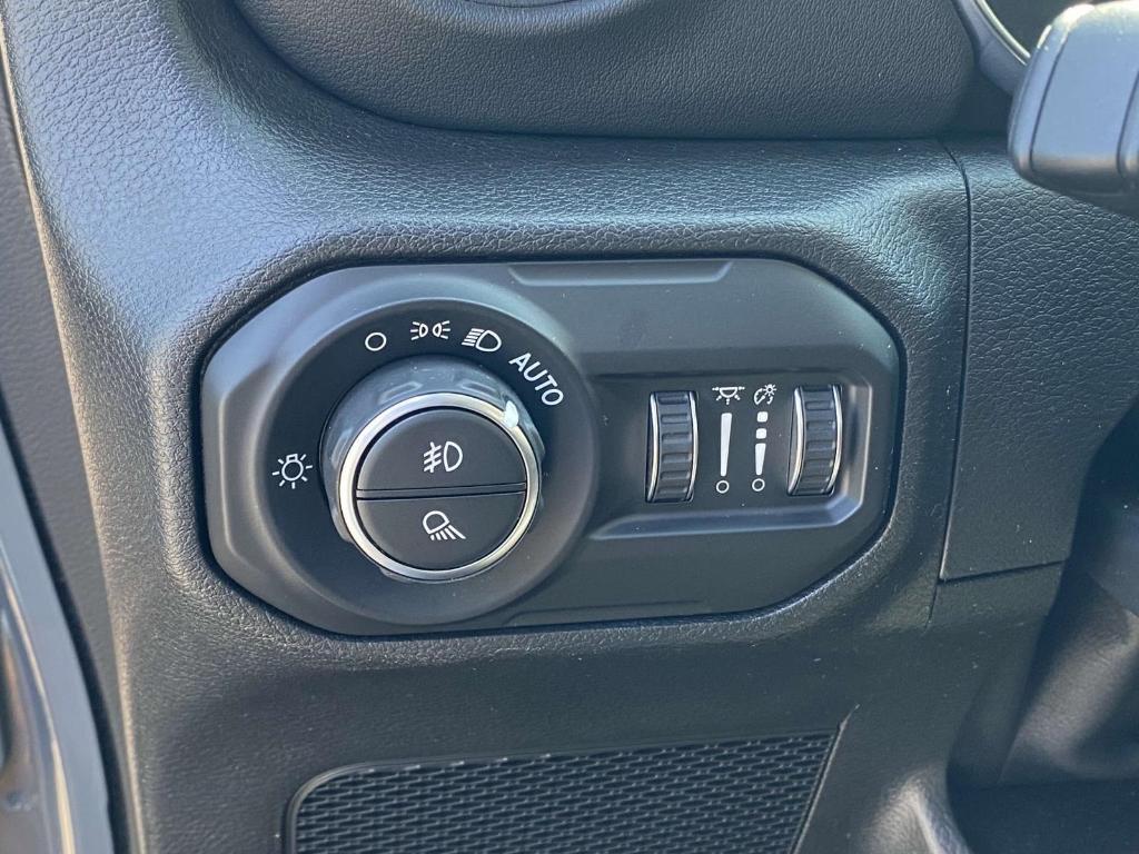 used 2021 Jeep Gladiator car, priced at $32,999