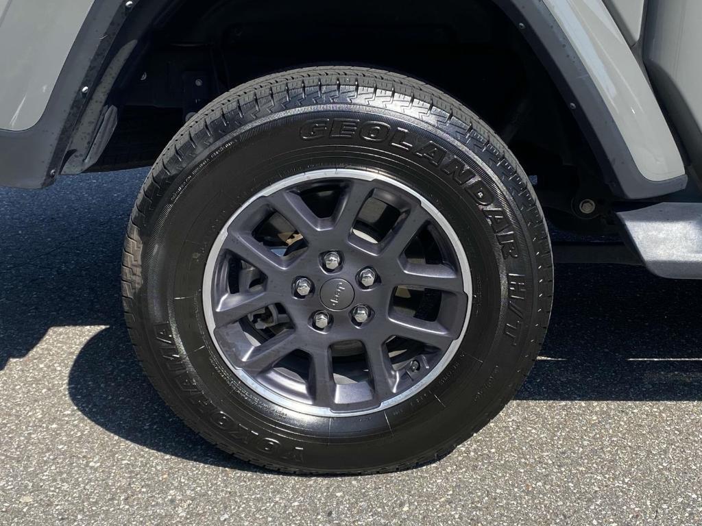 used 2021 Jeep Gladiator car, priced at $32,999