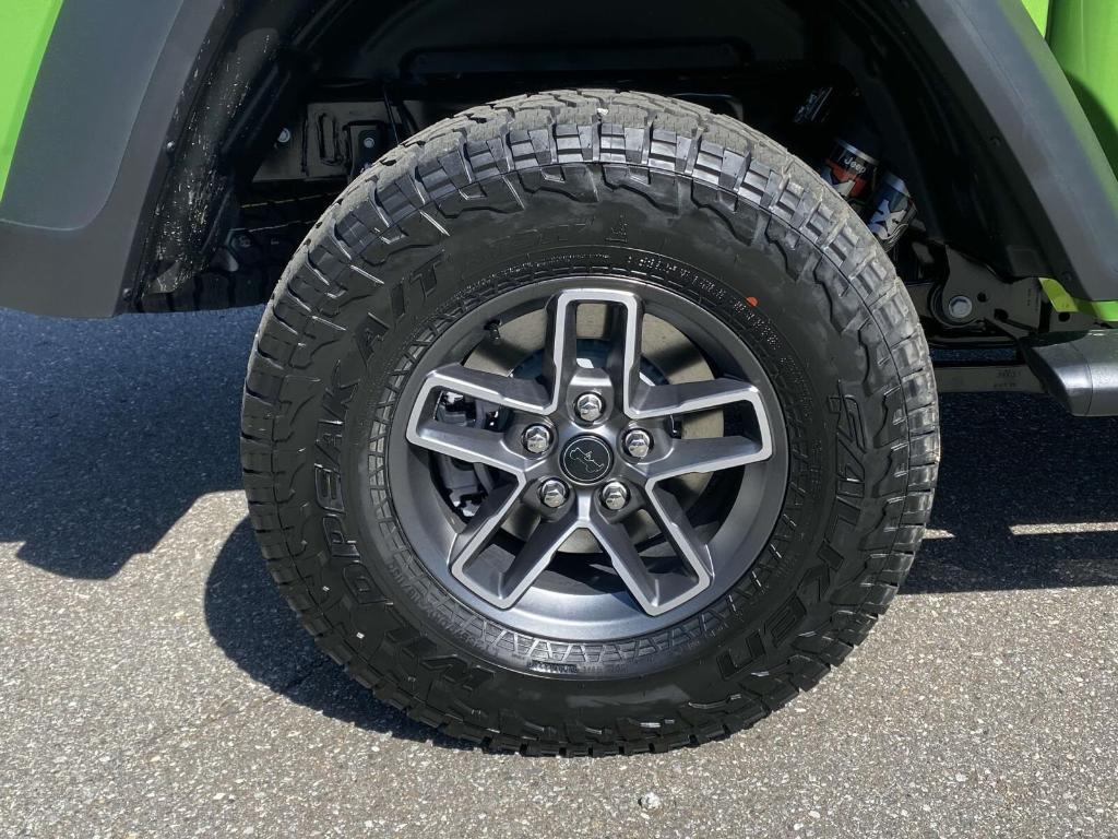 new 2025 Jeep Gladiator car, priced at $52,941