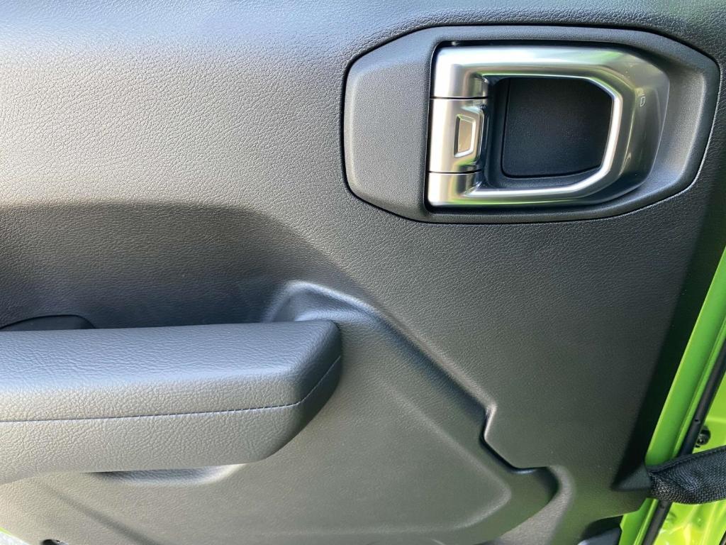 new 2025 Jeep Gladiator car, priced at $52,941