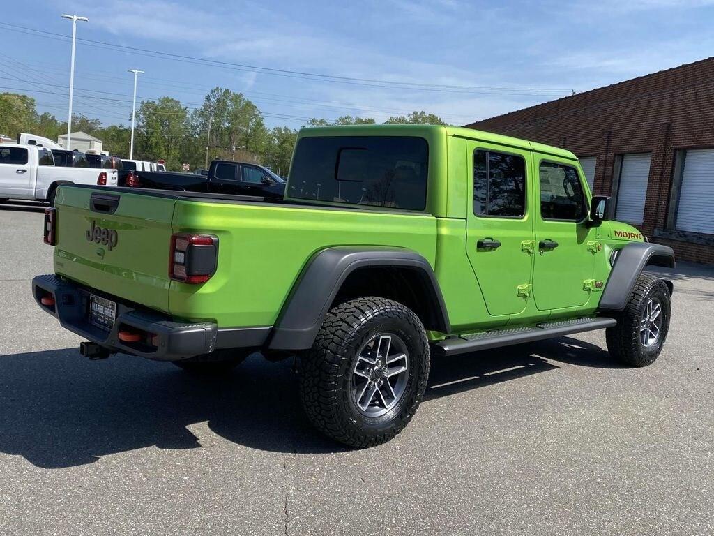 new 2025 Jeep Gladiator car, priced at $60,050