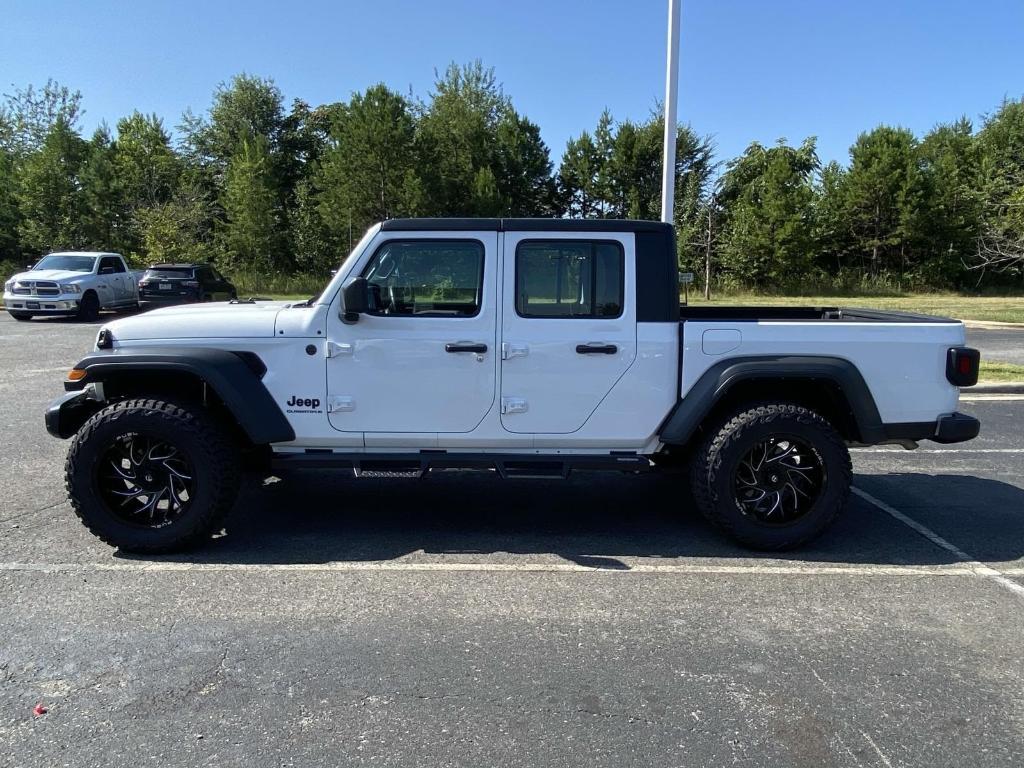 used 2023 Jeep Gladiator car, priced at $34,999