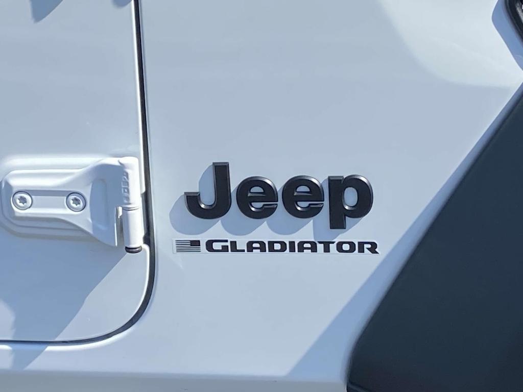 used 2023 Jeep Gladiator car, priced at $34,999