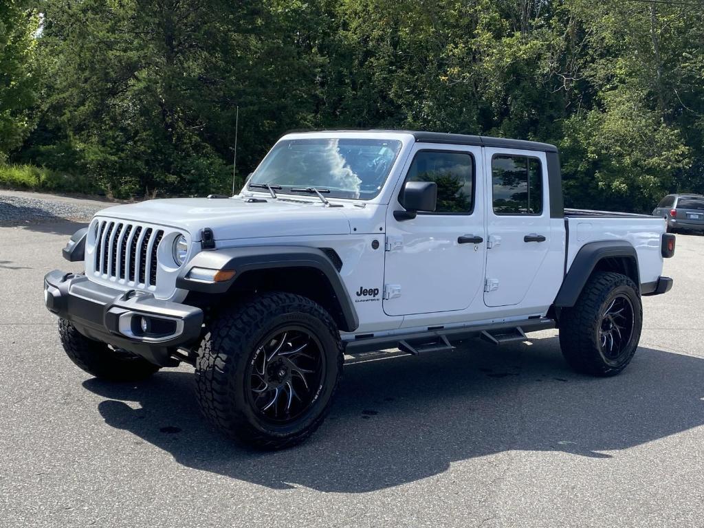 used 2023 Jeep Gladiator car, priced at $34,999