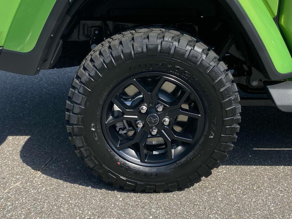new 2025 Jeep Gladiator car, priced at $48,595