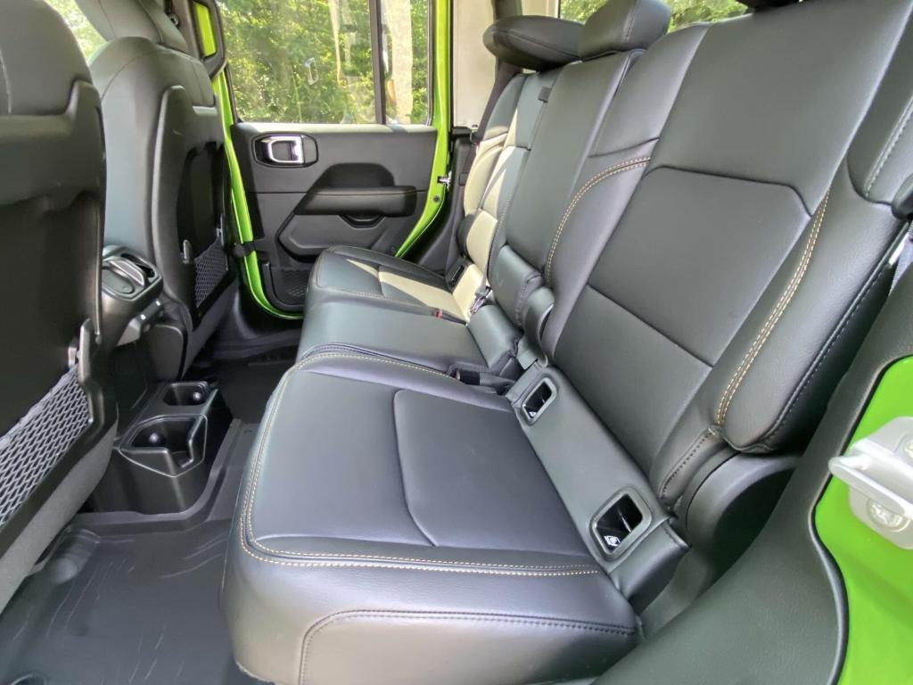 new 2025 Jeep Gladiator car, priced at $47,317